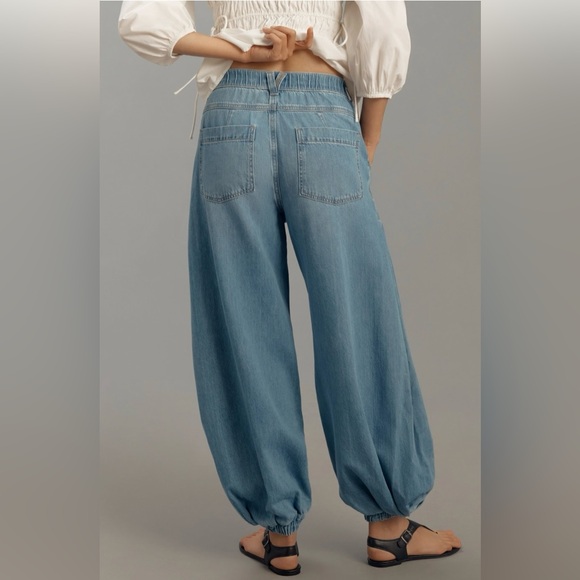 Pilcro Wharfside Highrise Jogger Jeans (NWOT) - Picture 4 of 16